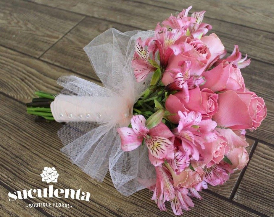 Trio de Ramos de Novia Flor Nacional